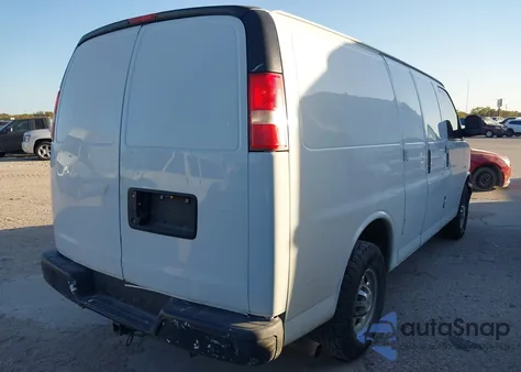 2017 Chevrolet Express 2500 Work Van из США, поврежденный, VIN 1GCWGAFF8H1183886